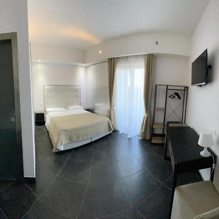 Hotel Briganti Куалиано Екстериор снимка