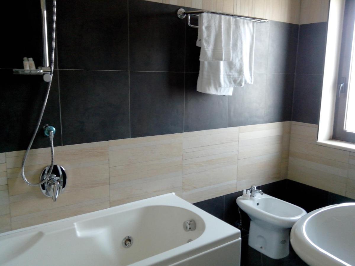 Hotel Briganti Куалиано Стая снимка