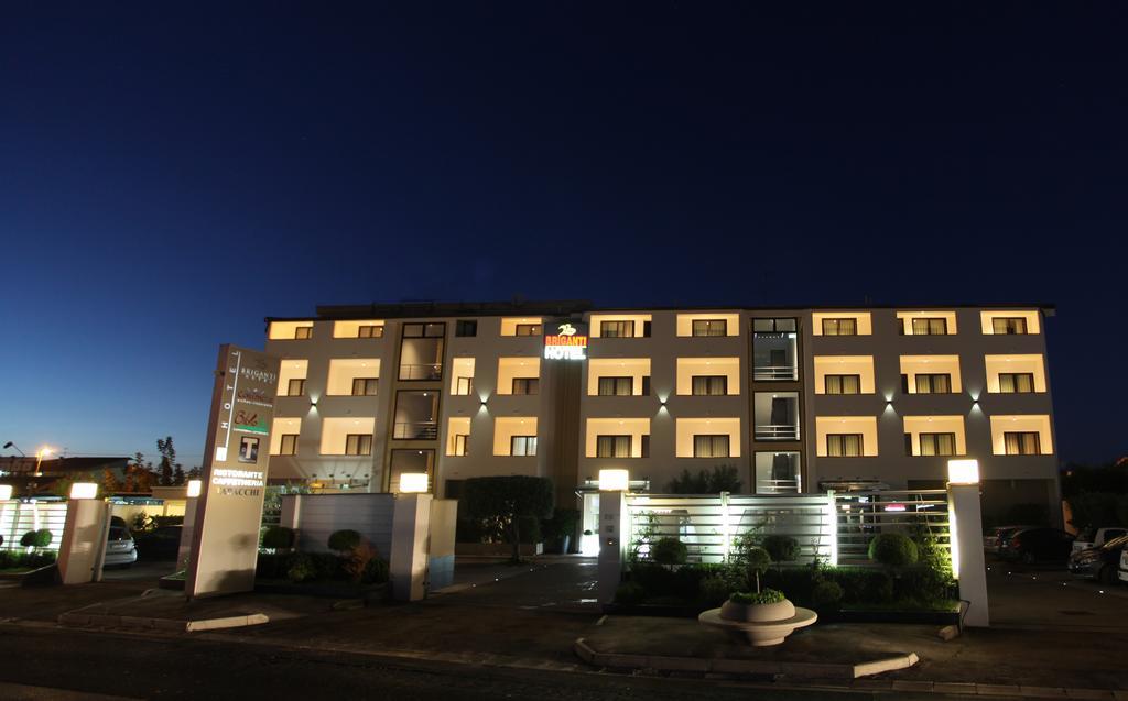 Hotel Briganti Куалиано Екстериор снимка