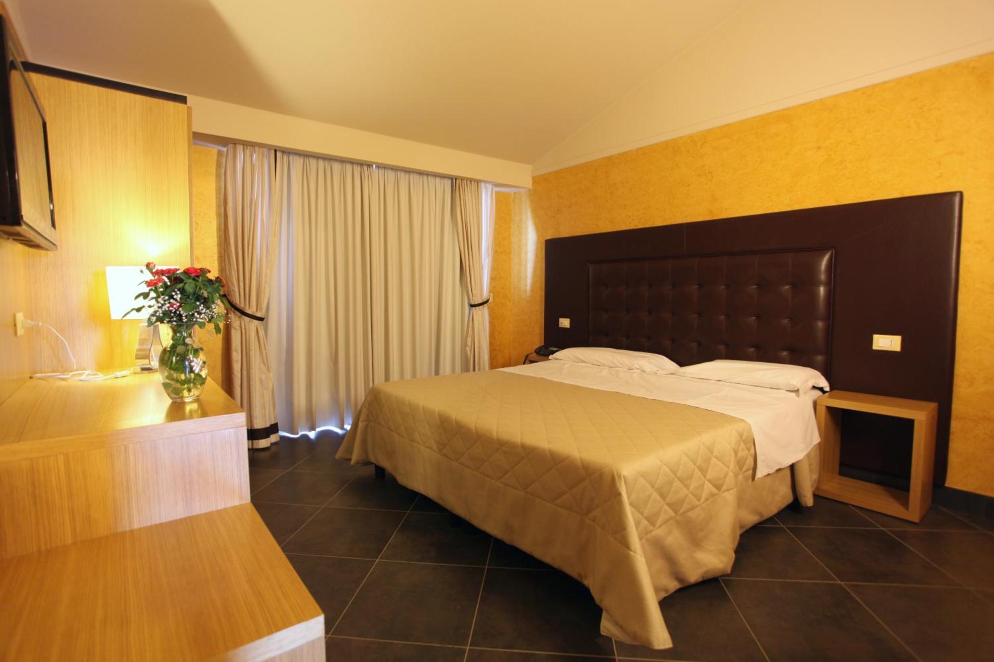 Hotel Briganti Куалиано Стая снимка