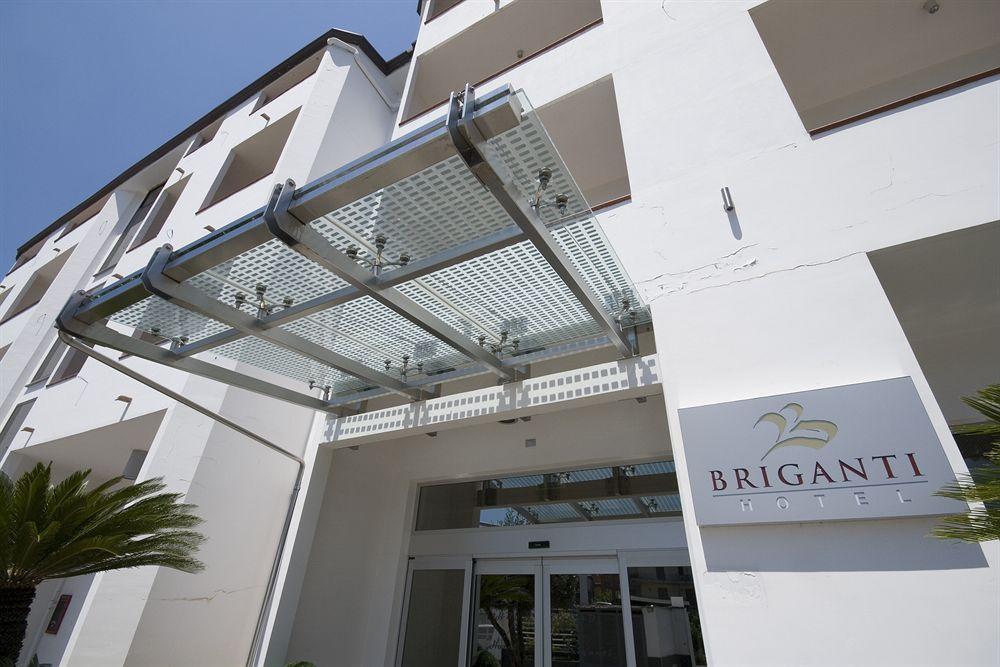 Hotel Briganti Куалиано Екстериор снимка