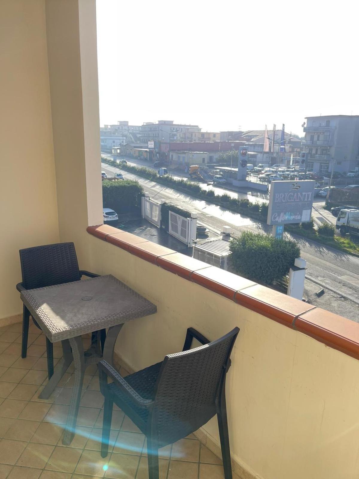 Hotel Briganti Куалиано Екстериор снимка