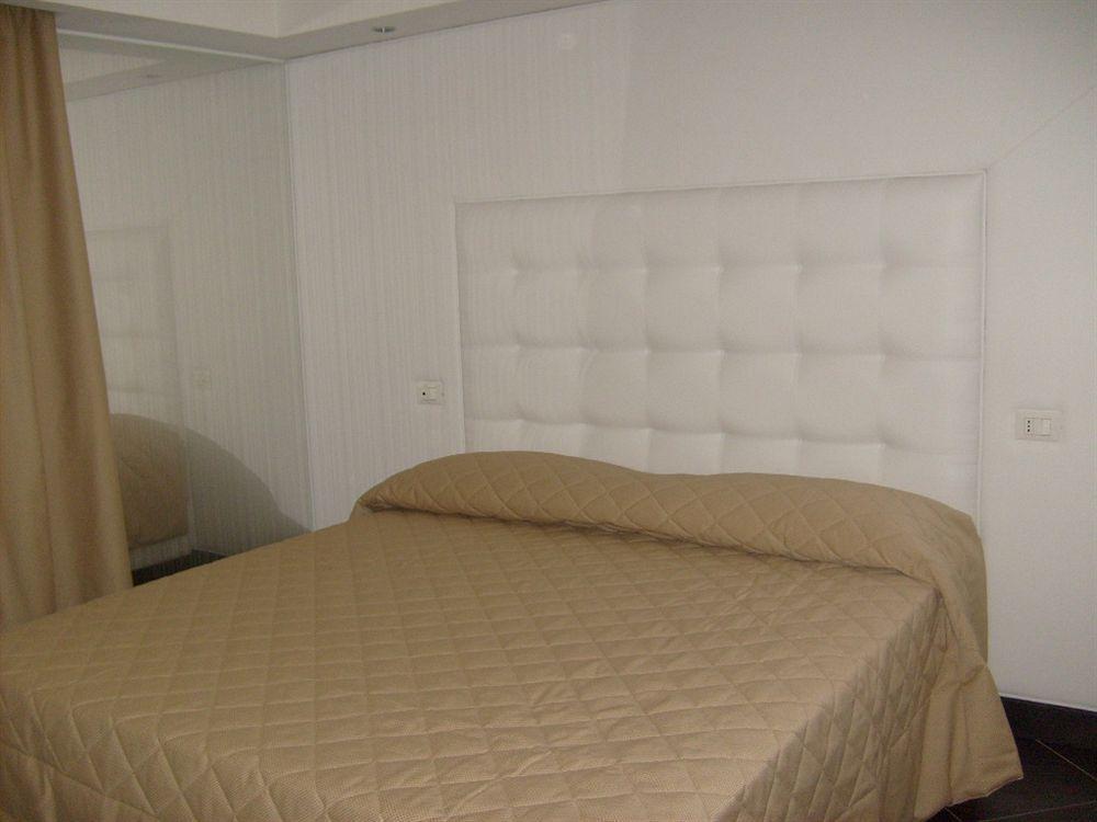 Hotel Briganti Куалиано Екстериор снимка